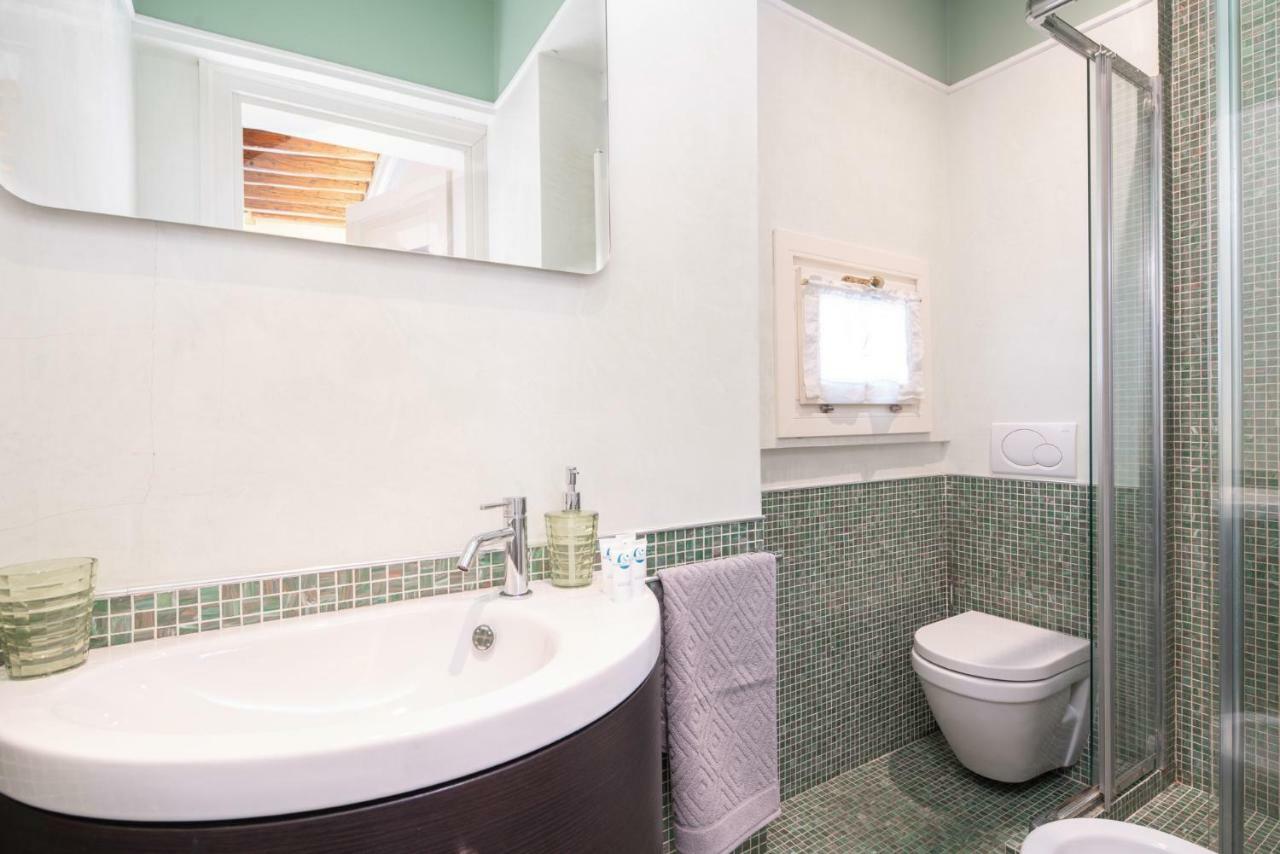 Casa Claudia Ai Frari Apartment Venice Exterior photo