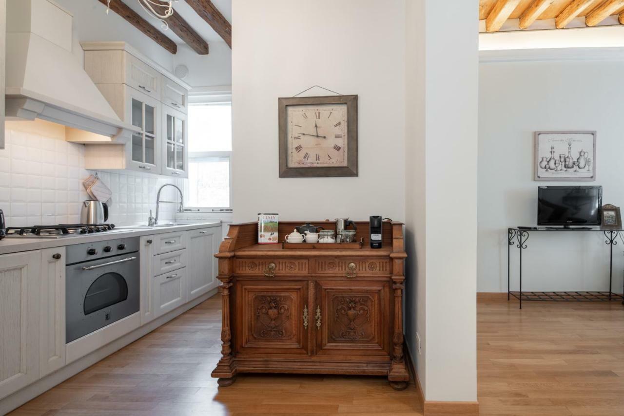 Casa Claudia Ai Frari Apartment Venice Exterior photo