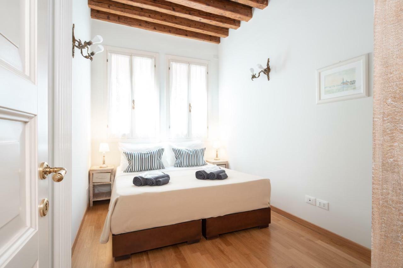 Casa Claudia Ai Frari Apartment Venice Exterior photo